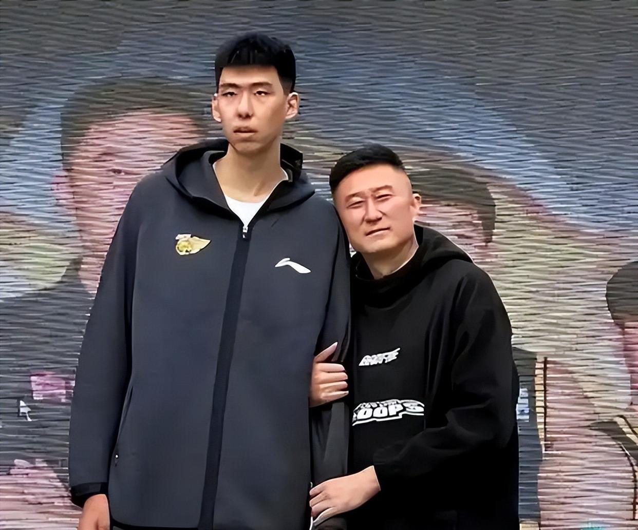 od体育平台-包含广东宏远队备战挑战四川队，誓要力争夺冠的词条