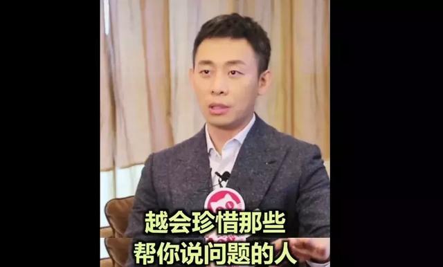 罚下一人让翻盘难度加大，满意少一人展现出的拼搏精神