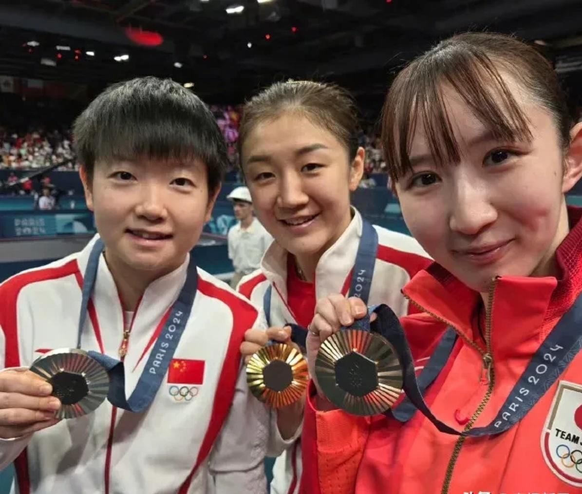 od体育入口-王励勤率三奥运冠军亮相!孙颖莎王曼昱同台较量的简单介绍