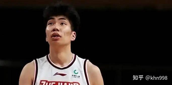 od体育app-女版李月汝！余嘉豪弃CBA高薪投奔西甲韩旭李梦真该学学他们