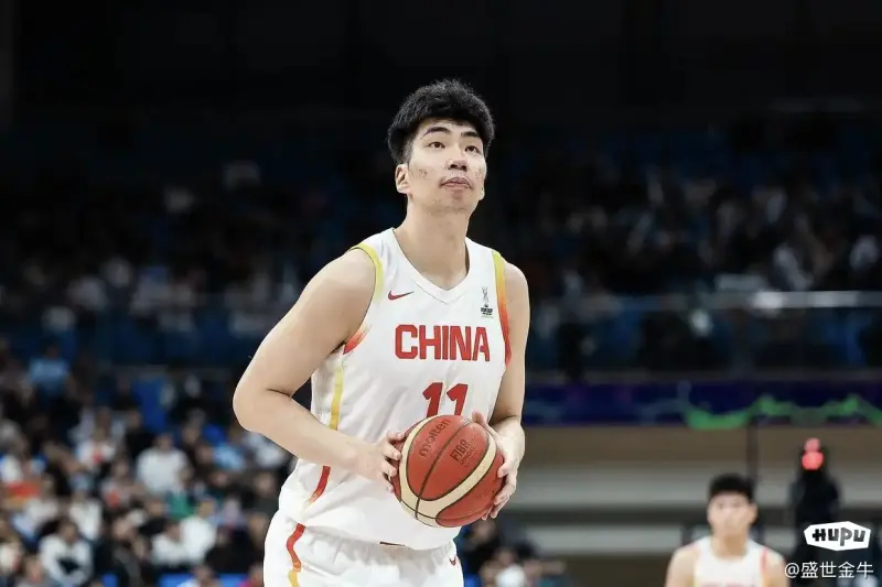 女版李月汝！余嘉豪弃CBA高薪投奔西甲韩旭李梦真该学学他们